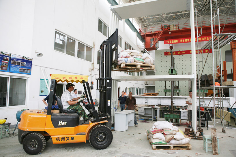 construction of 2-story mockup for FRP House, designed by Atelier FCJZ, Bejing